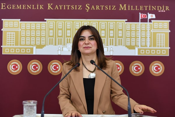 2 Ekim 2024: DEM Parti Grup Başkanvekili Gülistan Koçyiğit, Bahçeli'nin bu jestine temkinli konuştu.